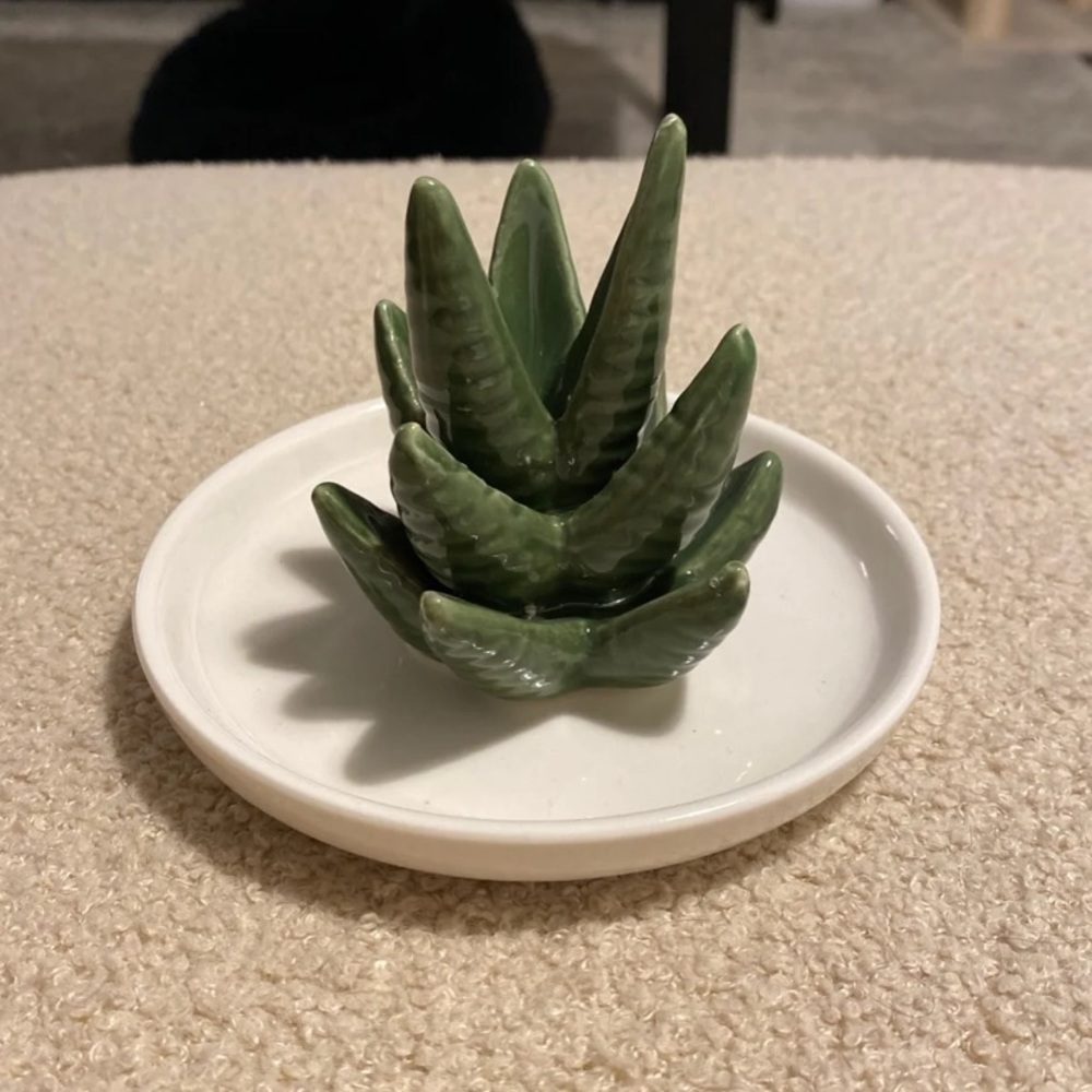 Jewelry holder